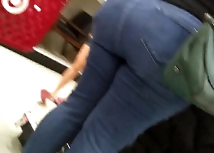 Candid 5(Fat booty pawg at target)