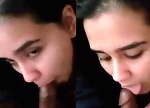 Gorgeous Desi Cute Secratary Gives Bj to Boss