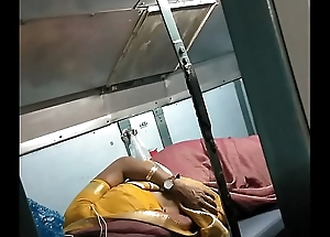 real bhabhi shows heart of hearts in train